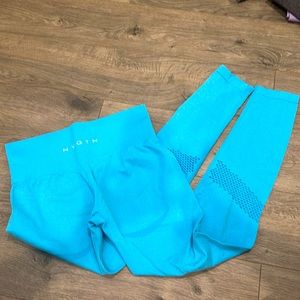 NVGTN Super cute, detailed leggings.